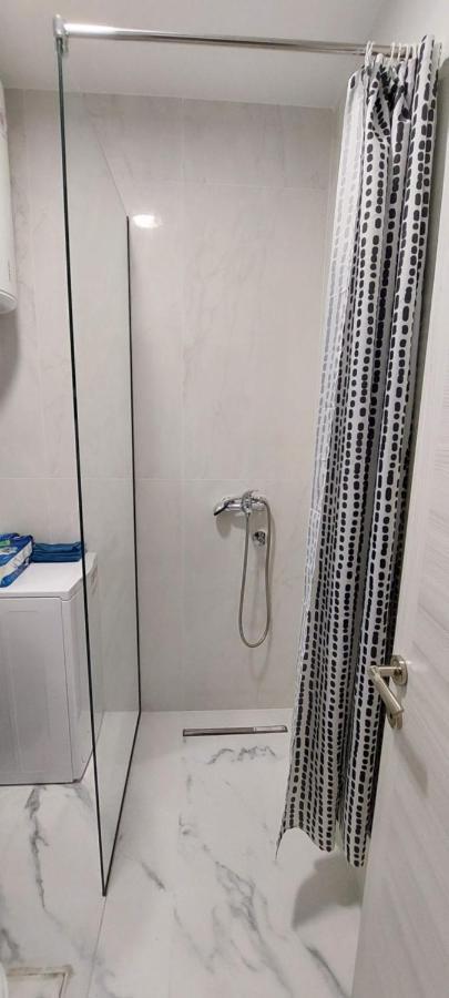 Biser Apartmani 波德戈里察 外观 照片