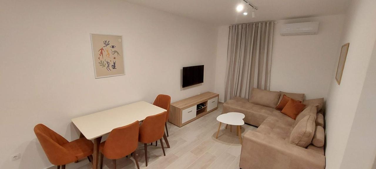 Biser Apartmani 波德戈里察 外观 照片
